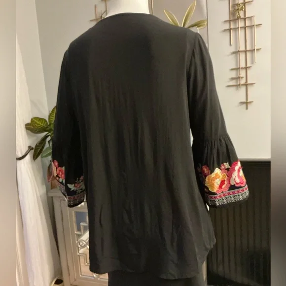 Savanna Jane Vibrant Floral Tunic Bell Sleeve Boho Colorful Embroidery WM SZ S - Picture 5 of 16